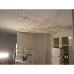 Katon tasoitus ja entisen päällysteen poisto.