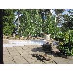 Pihalaatoitus oikaistaan: Asennetaan sadevesiviemäröinti.