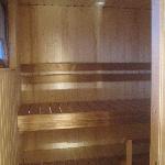 Saunapanelointi ja kalustus.